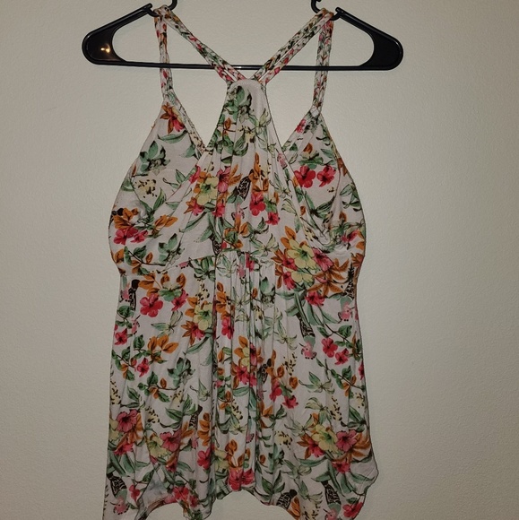 Floral Tank Top With Twisty Back - Picture 3 of 4